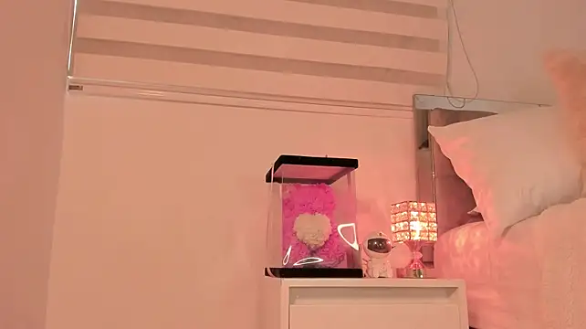 Alissonroses - Squat dildo