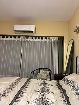 IsabellaGonzalez - juegos con el coño🥵🥵.....90