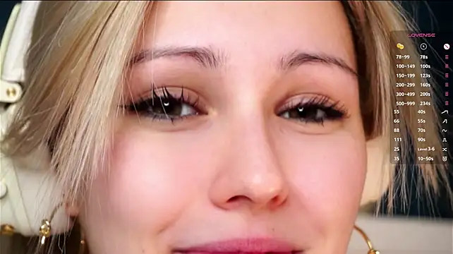 WilmaViesca - Suck my finger