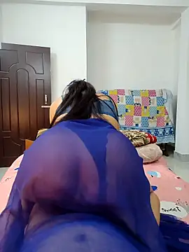 Flirtandfuck0 - 🔥 Bhabi Suck Bhaiyas Goti(Ball)🍒