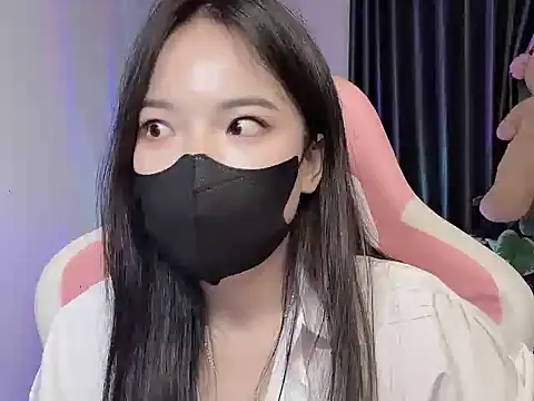 Julie_Ulie - Hôm nay khum Dâm Khum Đĩ chỉ nhận🌺20/10