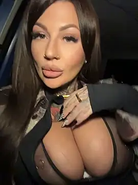 Krysstal003 - Handjob driver+spit dick