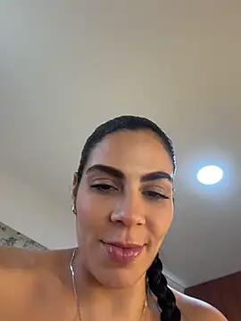 Valecruz903 - Make me feel ur dick 🍆🍑✨