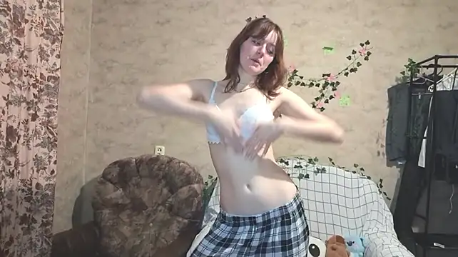 SonRudnick - Squeeze my boobies under my bra