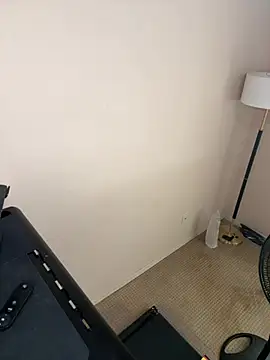 KarissaChantelle - Vibrating Clamps On My Sensitive Nips
