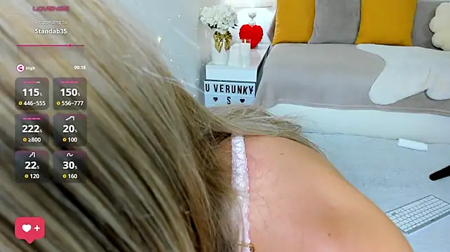 KVerunce - ❤️‍🔥 TANGA DOLŮ - PLAY PUSSY.
