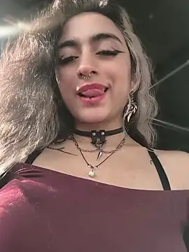 Lila_Desiree - Taking off my panties + finger in pussy