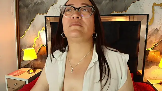 ANGELIKSALAZAR - SALIVA IN BOOBS