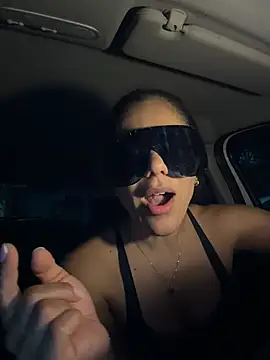 ViolettLuxe - Show boobs