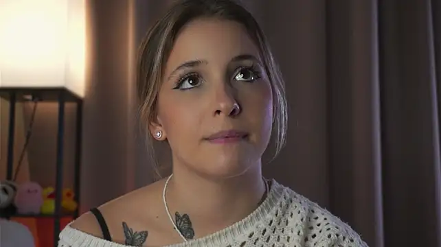 LoveSeekins - sexy hot yoga