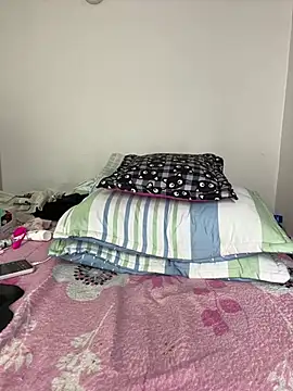 Sandylau - hello guys, naked + squirt