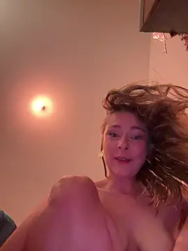 Joanachupa - 📸ACCROUPI SUR LA CAM + GODE📸