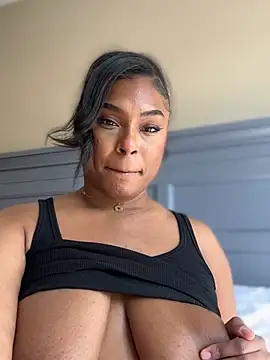 CandyLuxxxx - Naked for Daddy ♥️ vid last tip