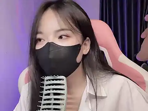 Julie_Ulie - Hôm nay khum Dâm Khum Đĩ chỉ nhận🌺20/10