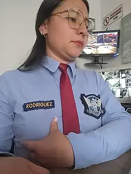 Queen_linda1 - Dildo in pussy under desk  🥵🔥💦