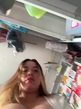 Valery_mora - Suck nipples in the store