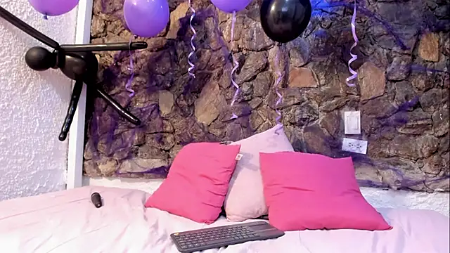 VictoriaRouge_ - play tits💦