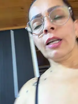 Istthalexa - my ass + fart in your face🍑💨