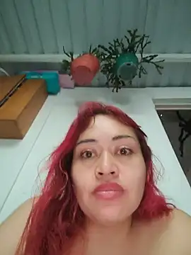 Amaranta-Luque - Oil show on tits