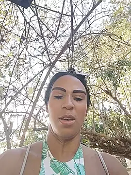 Charlotte_bayron02 - Make mi squirt bathroom beach