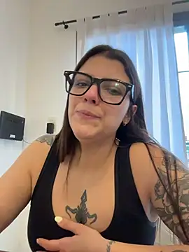 Lilylovelesss - NAKED + SUCK DILDO + HOT VIDEO GIFT