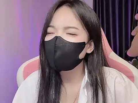 Julie_Ulie - Hôm nay khum Dâm Khum Đĩ chỉ nhận🌺20/10
