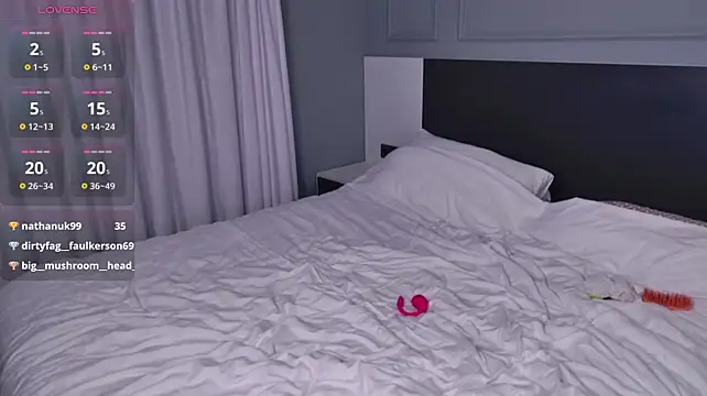 Nymivelle - spank my ass 10 times really hard🍑