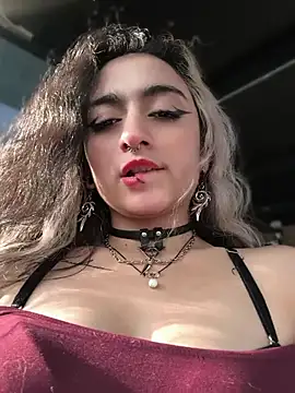 Lila_Desiree - Taking off my panties + finger in pussy