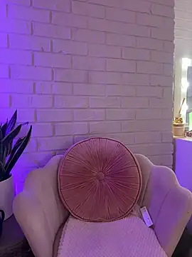 Vanesskaa - BRA OFF + Dildo Handjob 💦 LT pic!