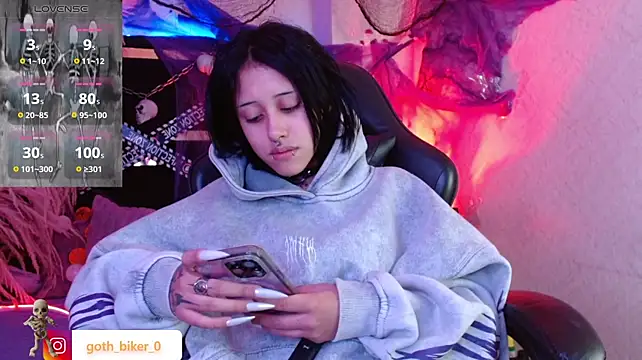 Bunny_O - Lick dildo + saliva