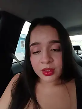 Julieth_hot-69 - Undress me in the car 😈🙈