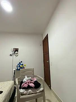 Im_Amelia - Get my pussy so hot it gets soaking wet