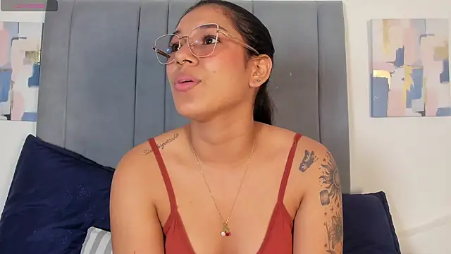 Violett_24__'s Live XXX Chat