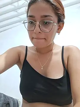 Ary-18 - doggy + 2 finger in ass