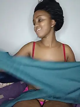 Prettyval77 - Spread both holes and twerk🤤💦
