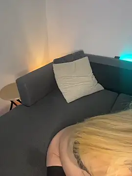 Lunariax92 - Je suce sa bite en POV 👄🥵