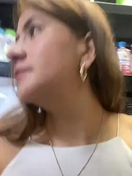 Andrea_19blonde