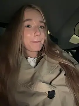 Milaa_sun - fingering ass in TAXI