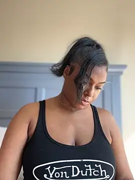 CandyLuxxxx - Naked for Daddy ♥️ vid last tip