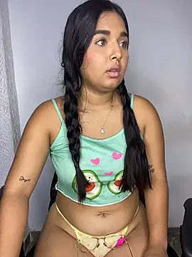 Barbie_scarlett