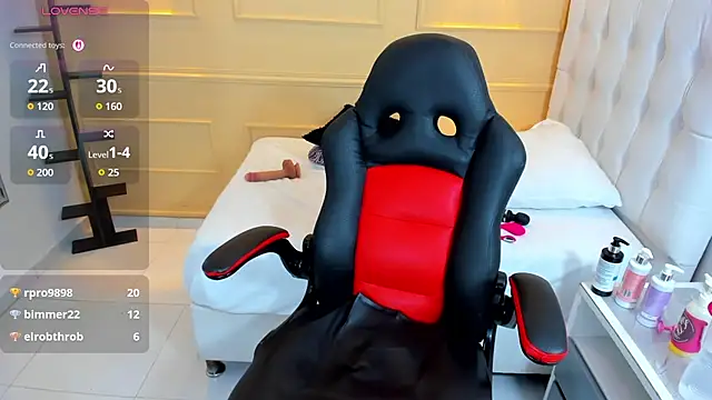 ISAPINK1 - open pussy