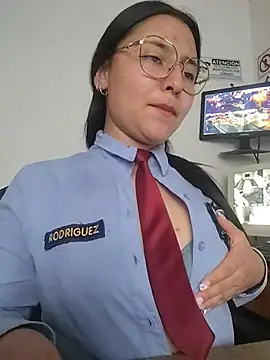 Queen_linda1 - Dildo in pussy under desk  🥵🔥💦