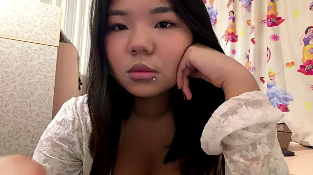 JohannaMickiewicz - hand-bra 5 min