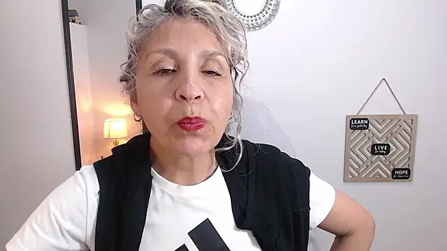 Afrodita_sg - super sensual chair dance