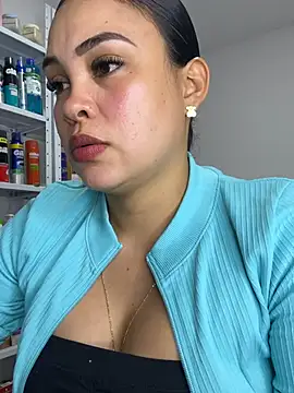 FOX_LATINA - FUCK ME HARD IN STORE 🤫😈