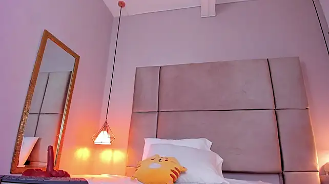 Jadetorres_ - 🔥🍑Rub my asshole with 1 finger🔥🍑