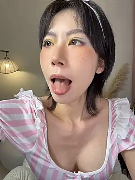 Nanako99 - 小粉插入5分钟
