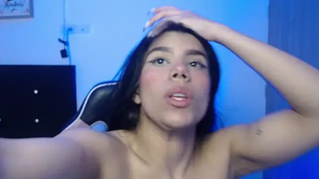AlejandraScott - Help me pick out a new phone♡