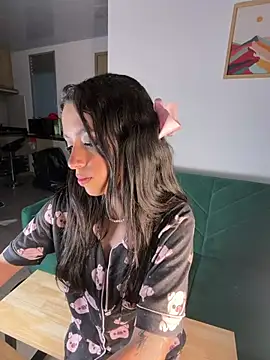 TinyLuna - close up ass