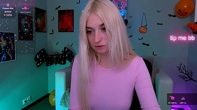 Melisa_white1 - hard nipples